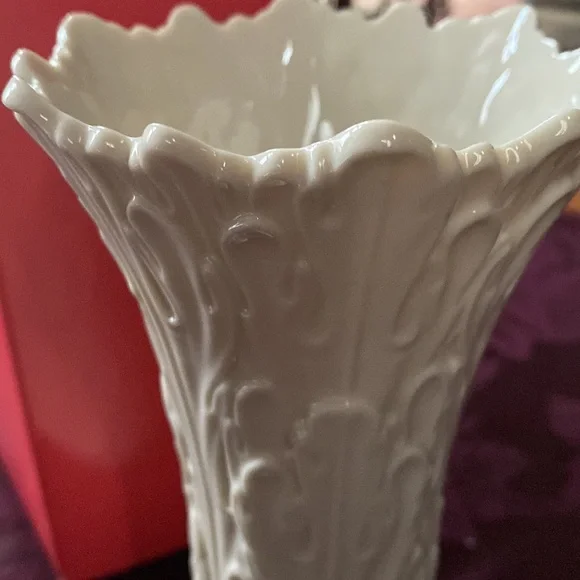 Lennox Woodland 8”!vase. NWOT - Picture 2 of 4